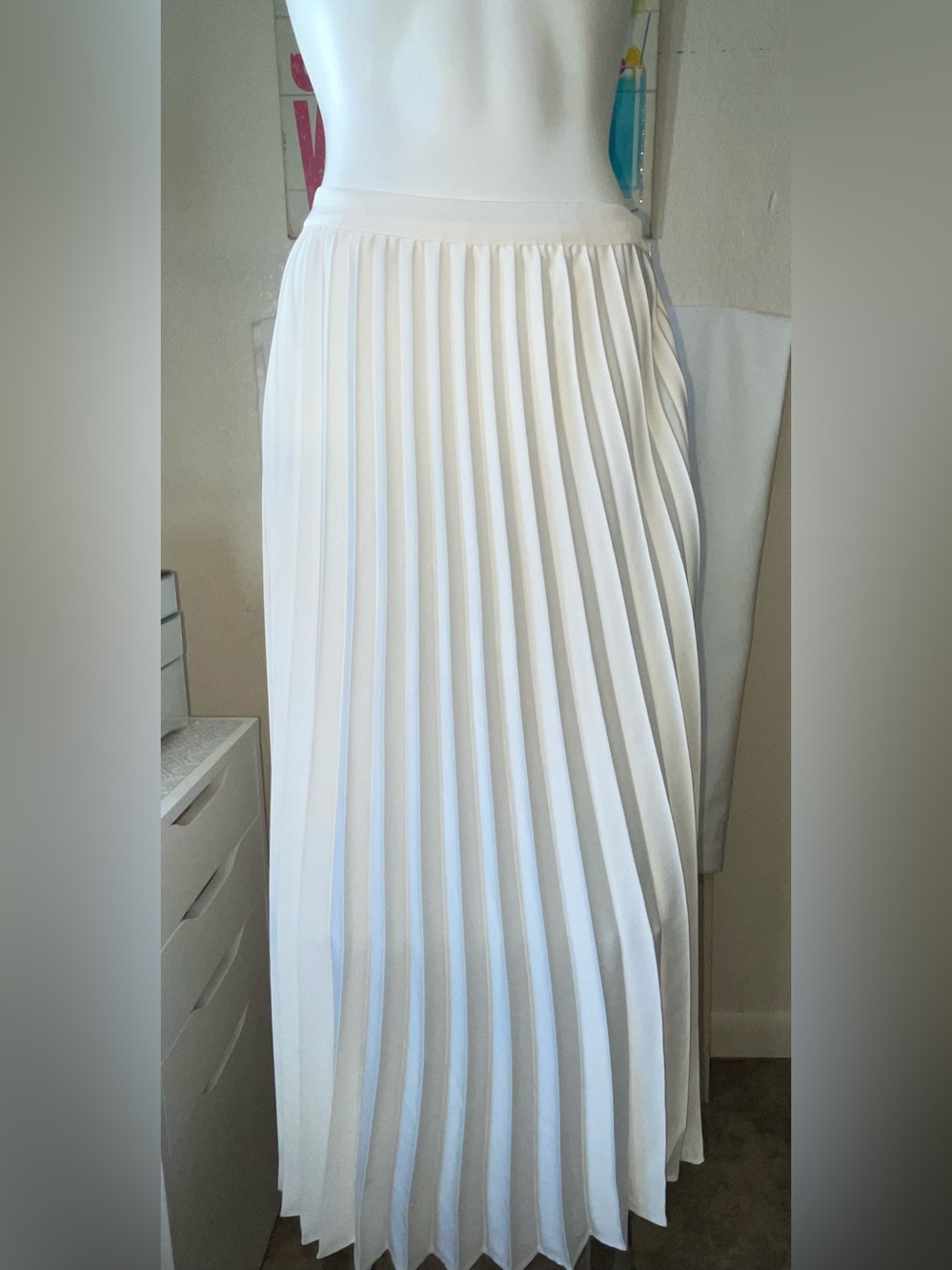 Joie White Pleated A-Line Maxi Skirt